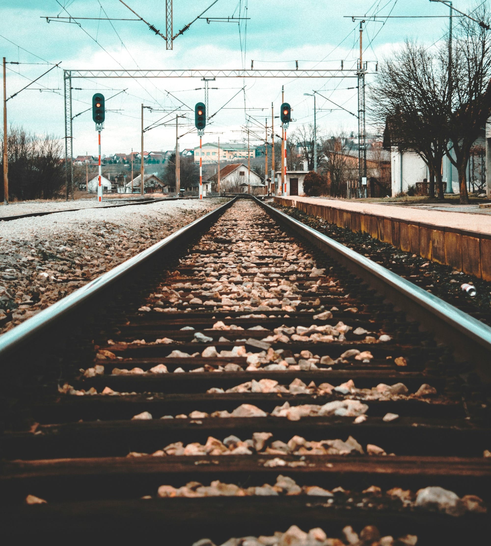 🟢 9 Strategic insights for 2025 - 8. The battle for the rails