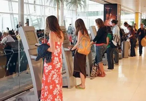 abu dhabi airport internet hub